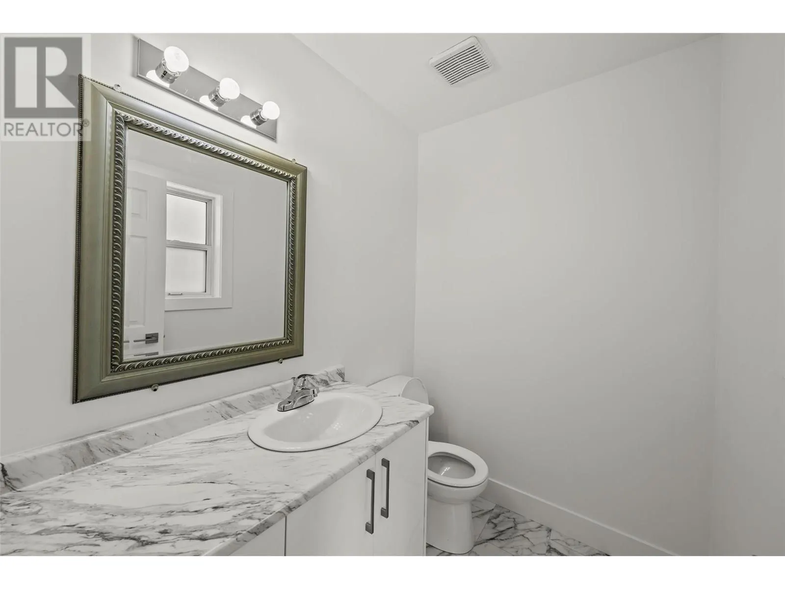 2990 SOUTH MAIN Street Unit# 101