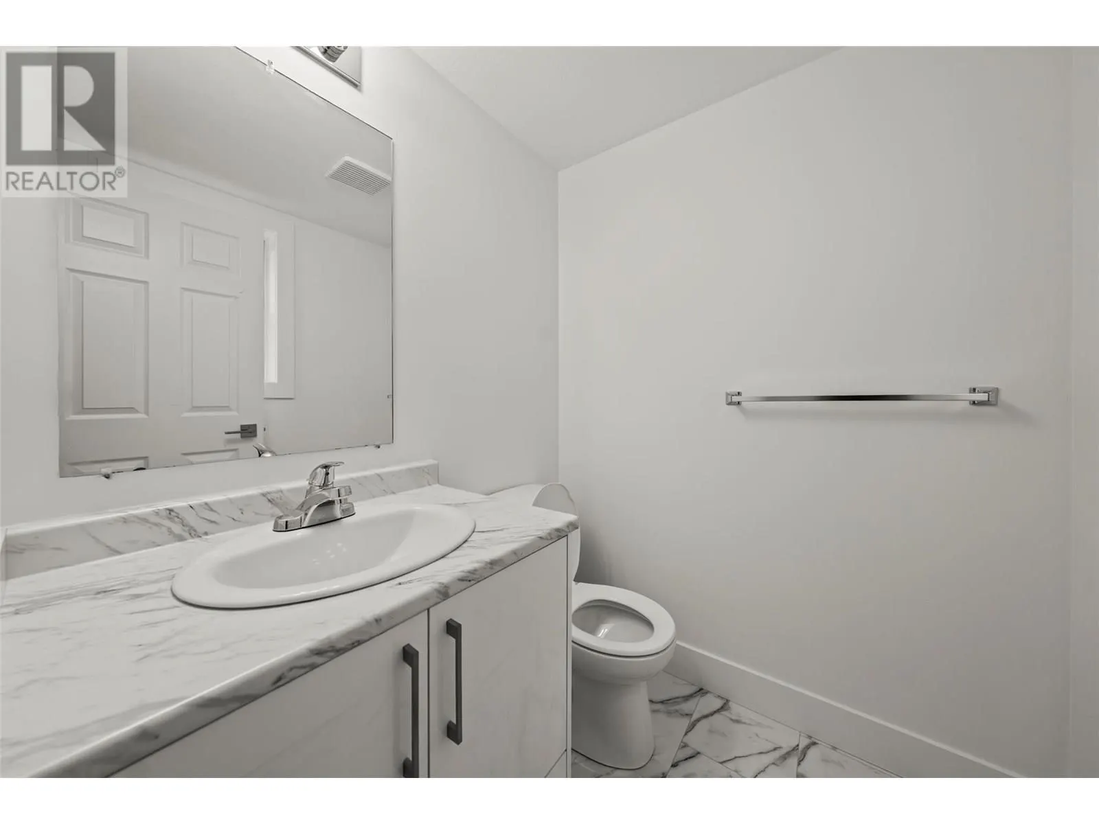 2990 SOUTH MAIN Street Unit# 101
