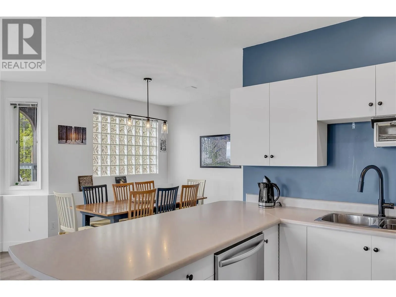 225 Kettle View Road Unit# 104