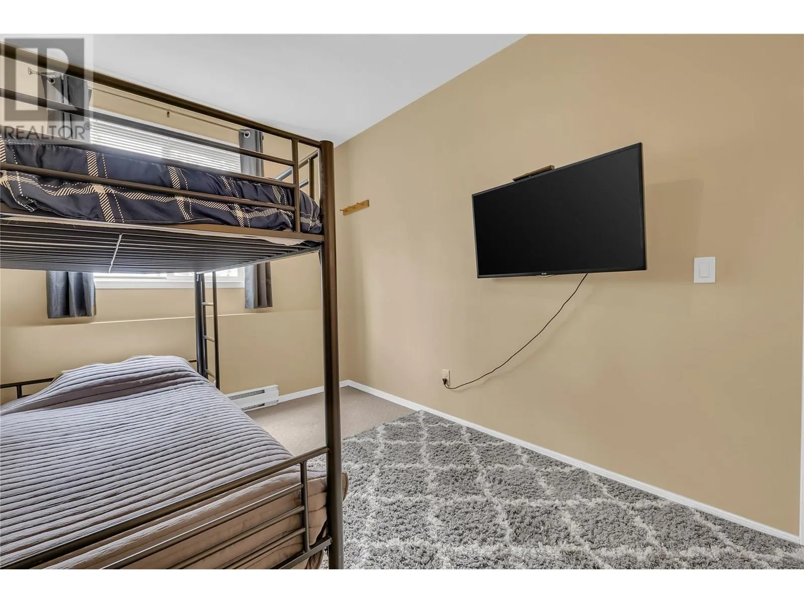 225 Kettle View Road Unit# 104