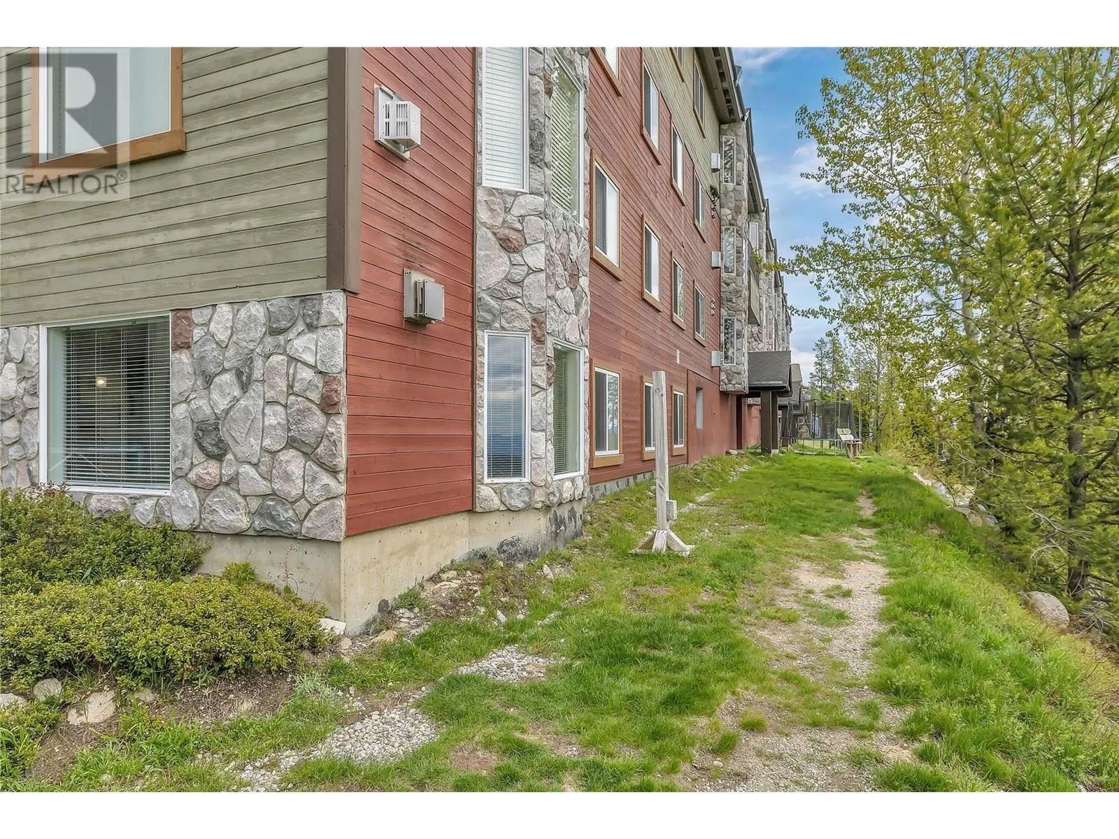 225 Kettle View Road Unit# 104