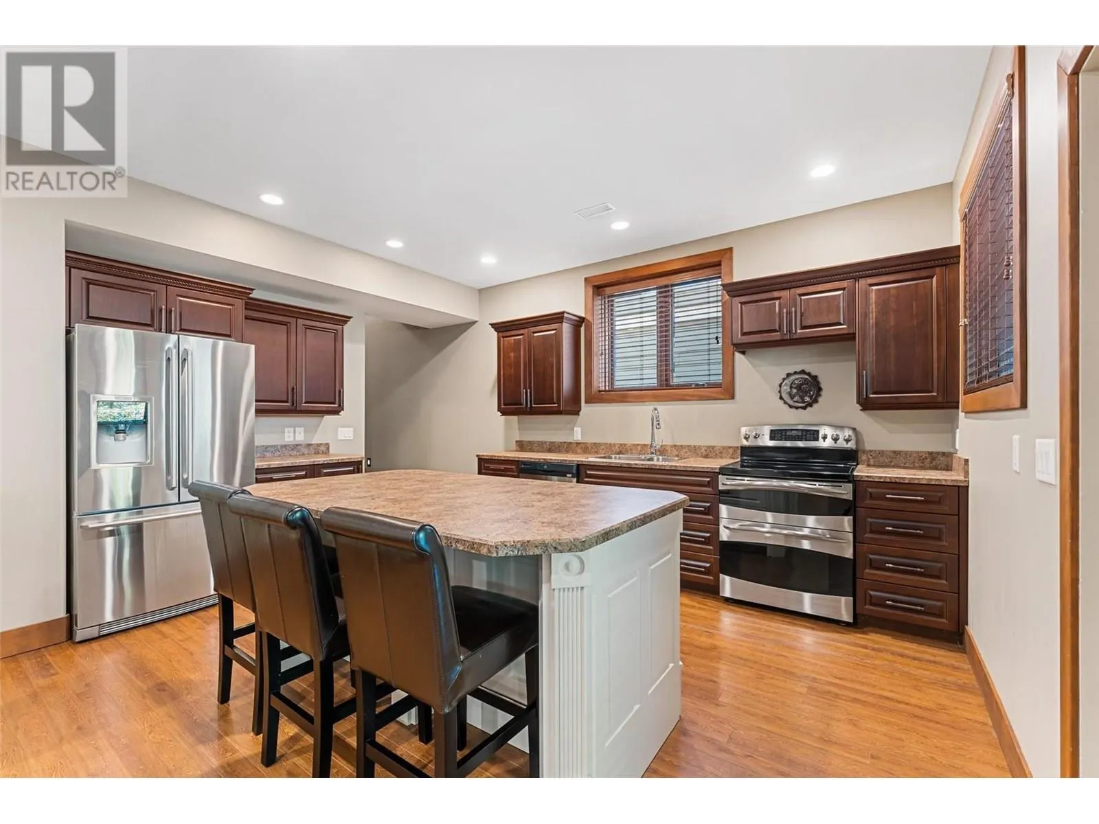 4450 Gordon Drive Unit# 137