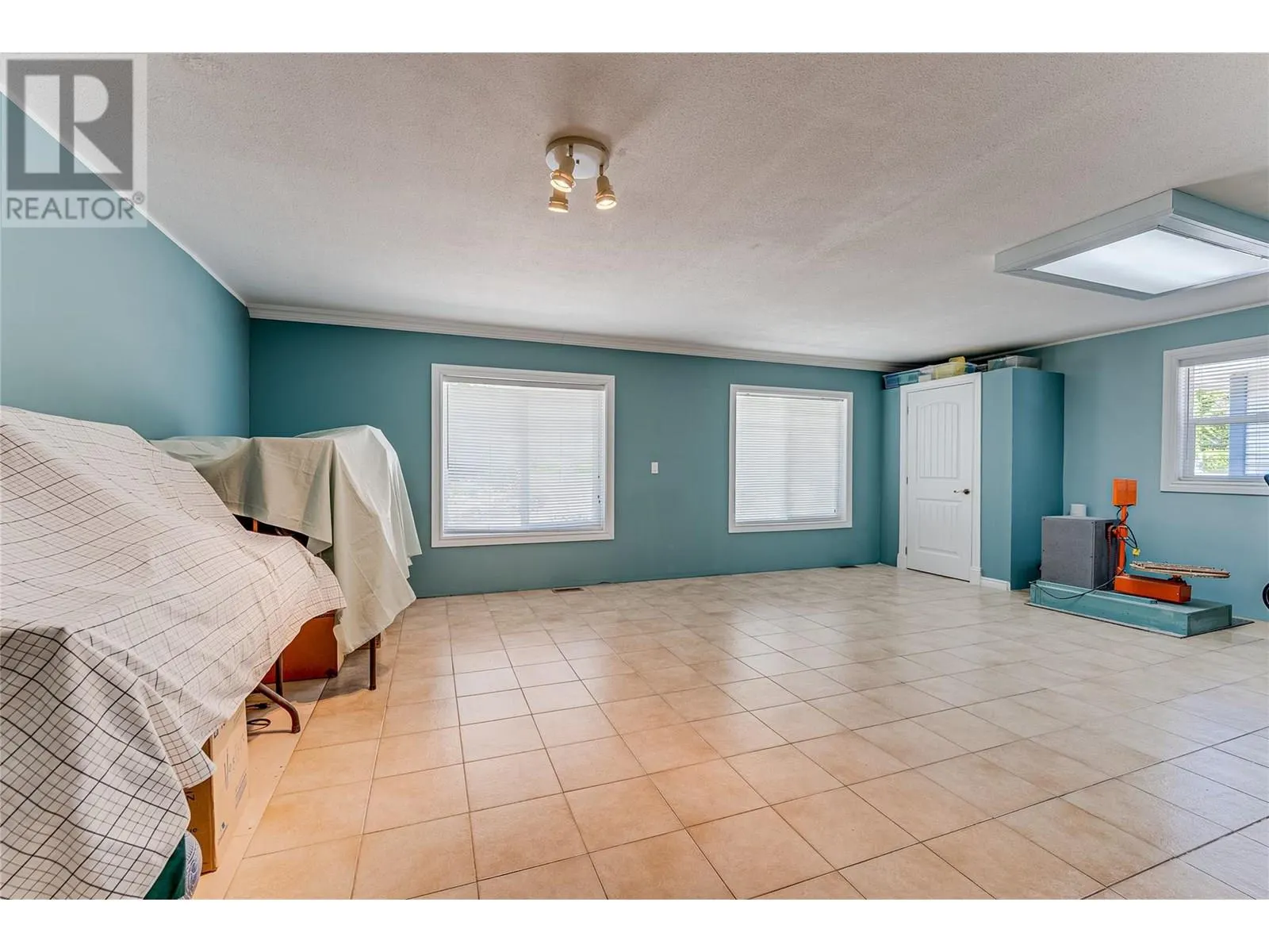 39 Ladyslipper Road