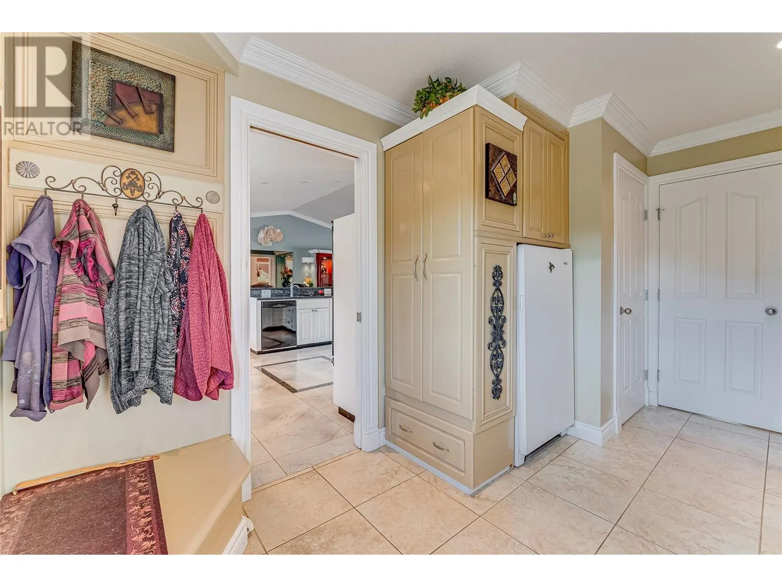 39 Ladyslipper Road