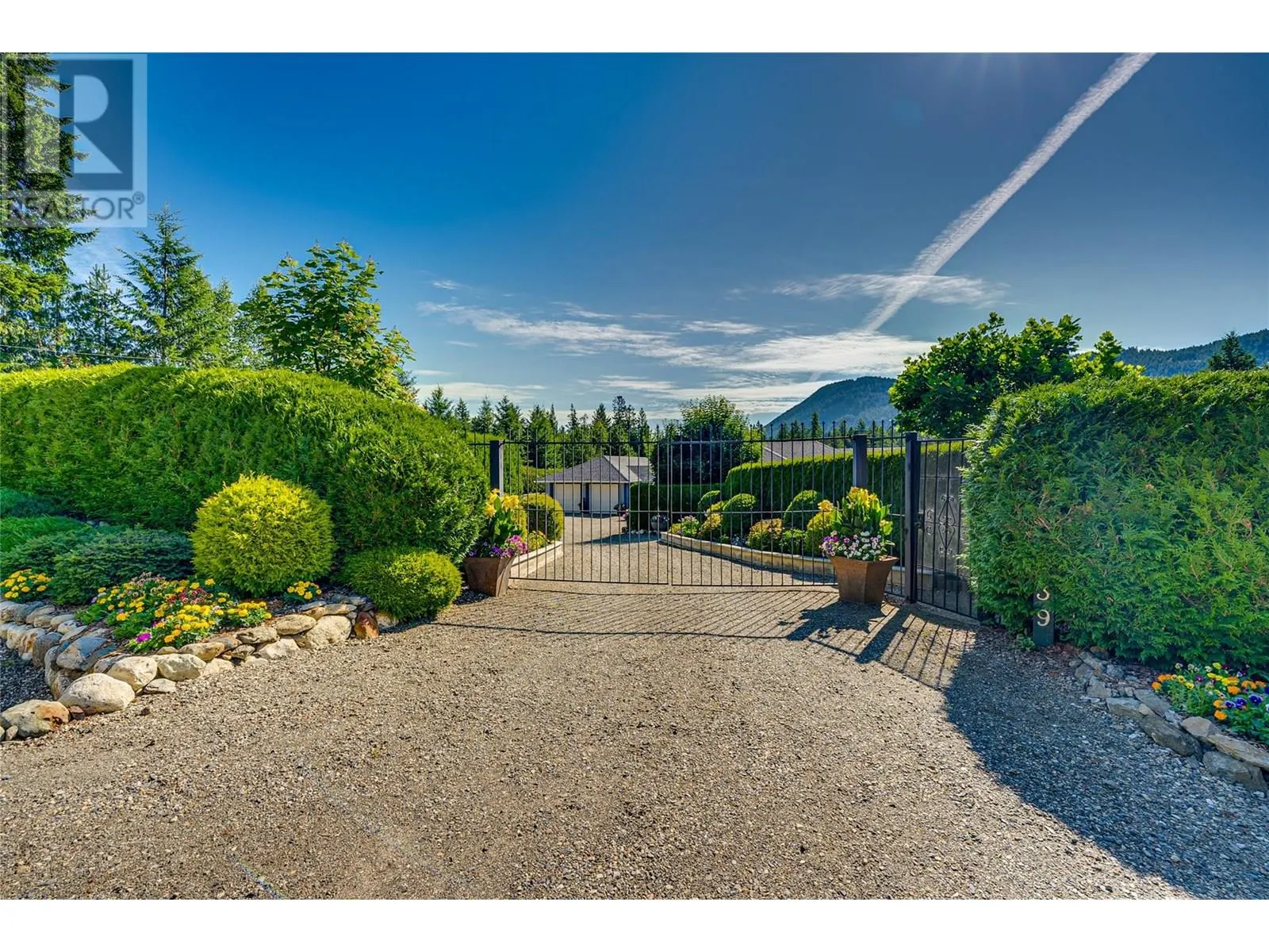 39 Ladyslipper Road