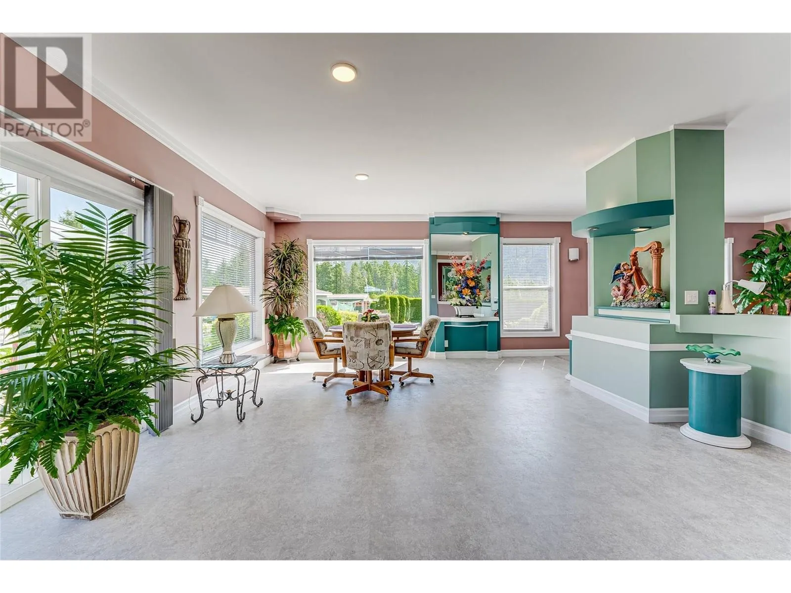 39 Ladyslipper Road