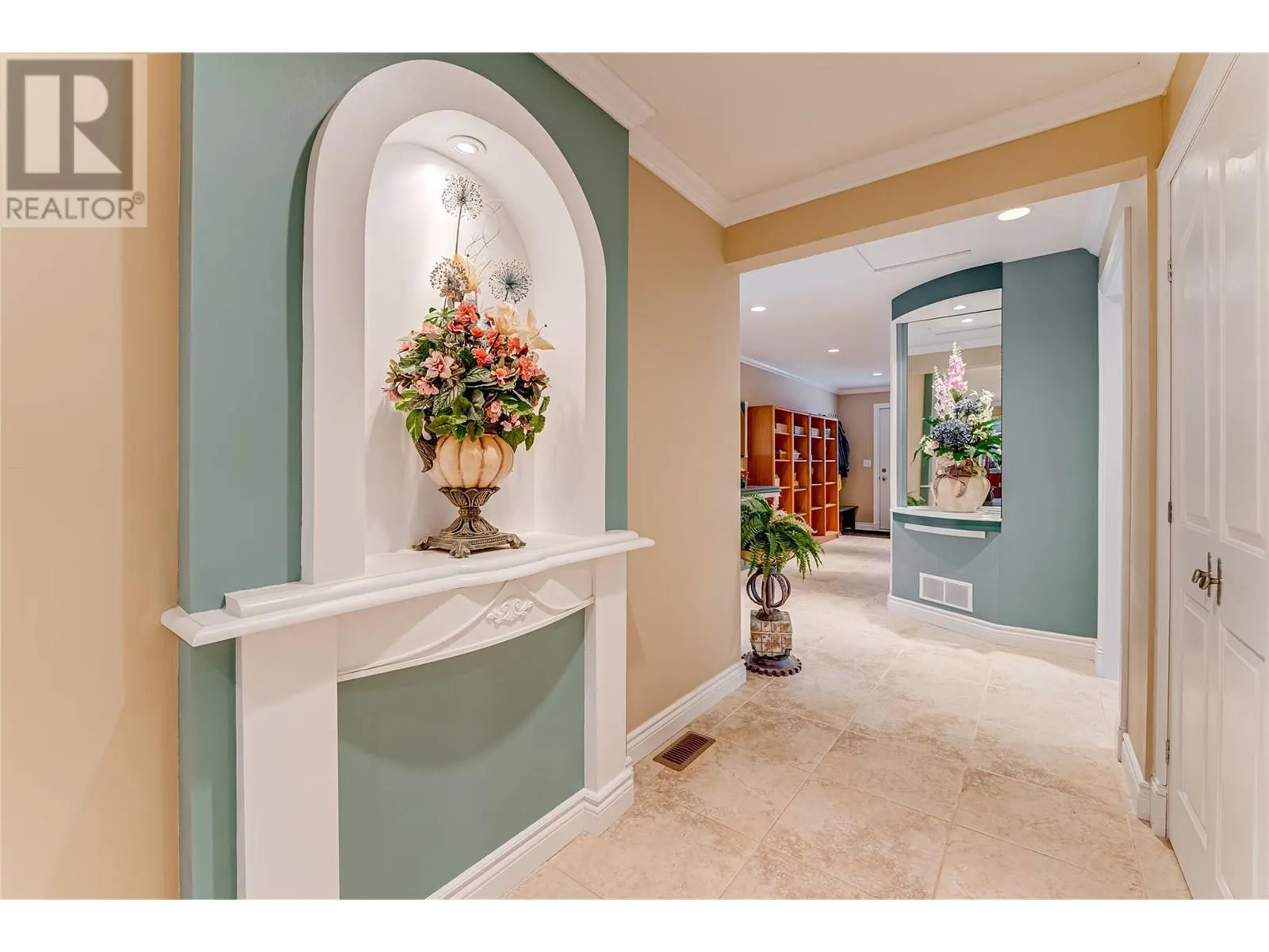 39 Ladyslipper Road
