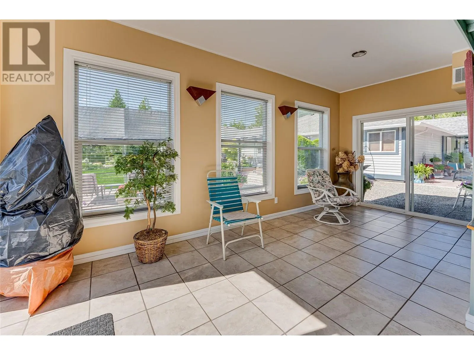 39 Ladyslipper Road