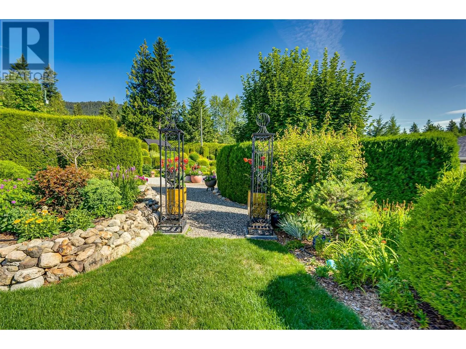 39 Ladyslipper Road