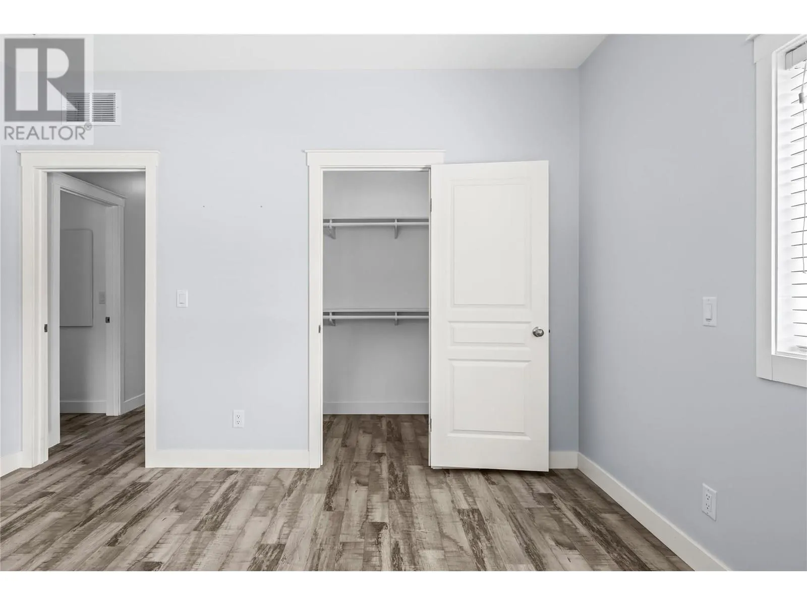 2440 Old Okanagan Highway Unit# 527