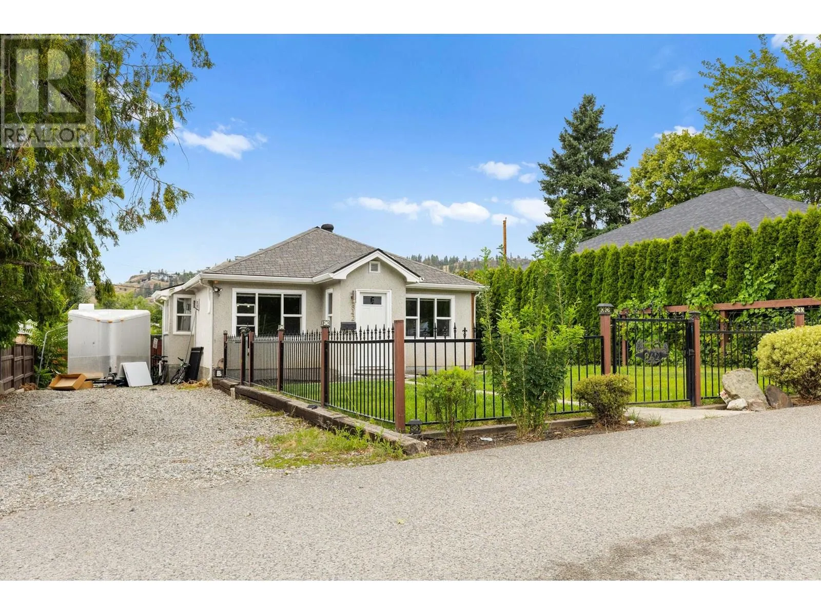 842 Glenmore Drive