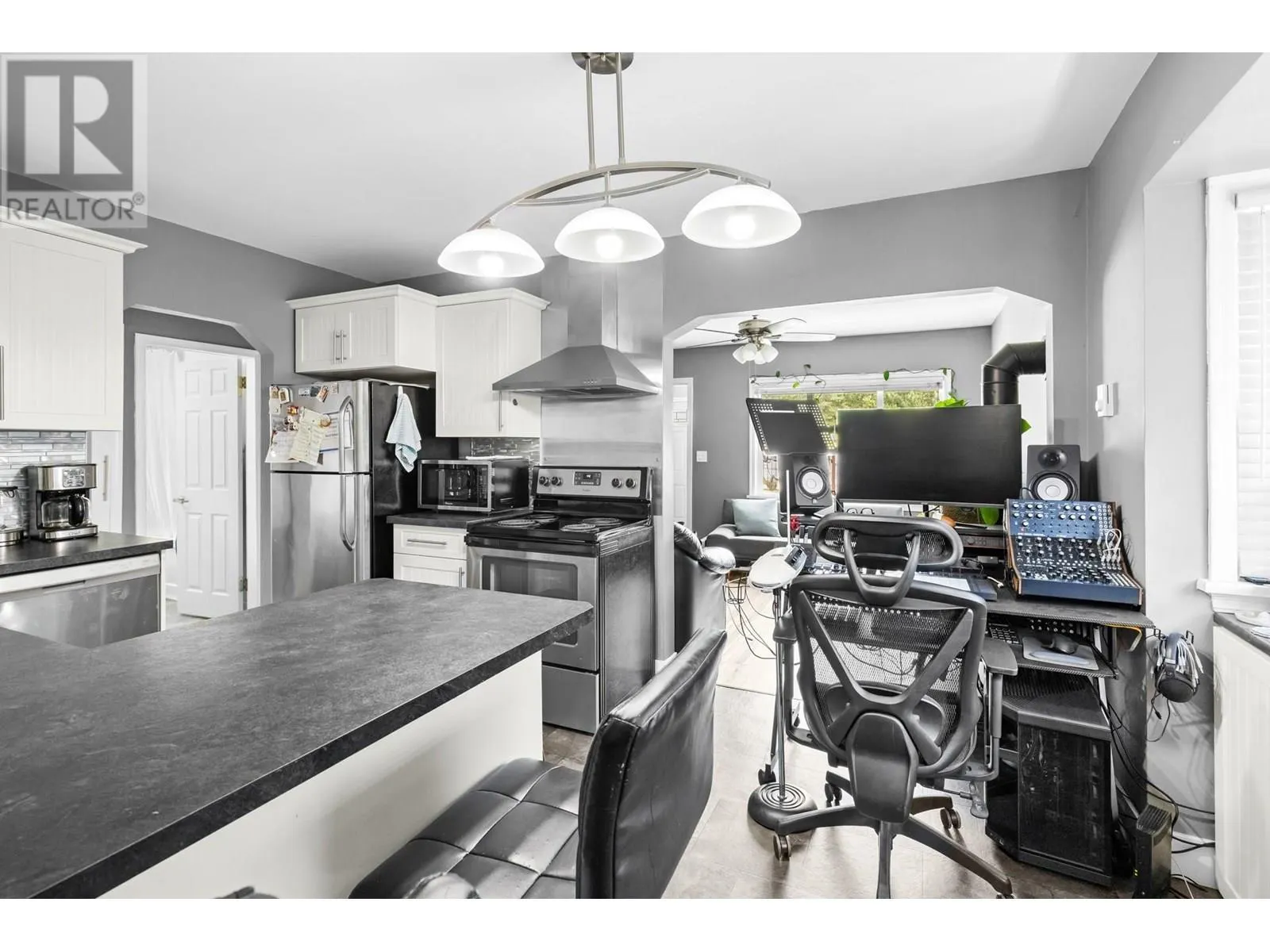 842 Glenmore Drive