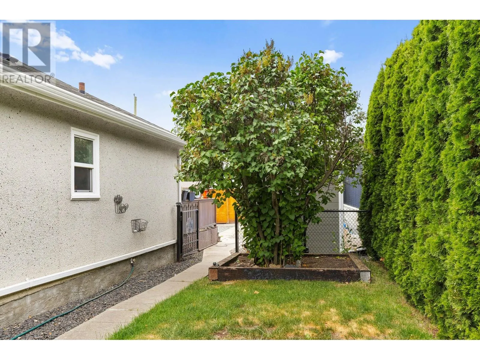 842 Glenmore Drive