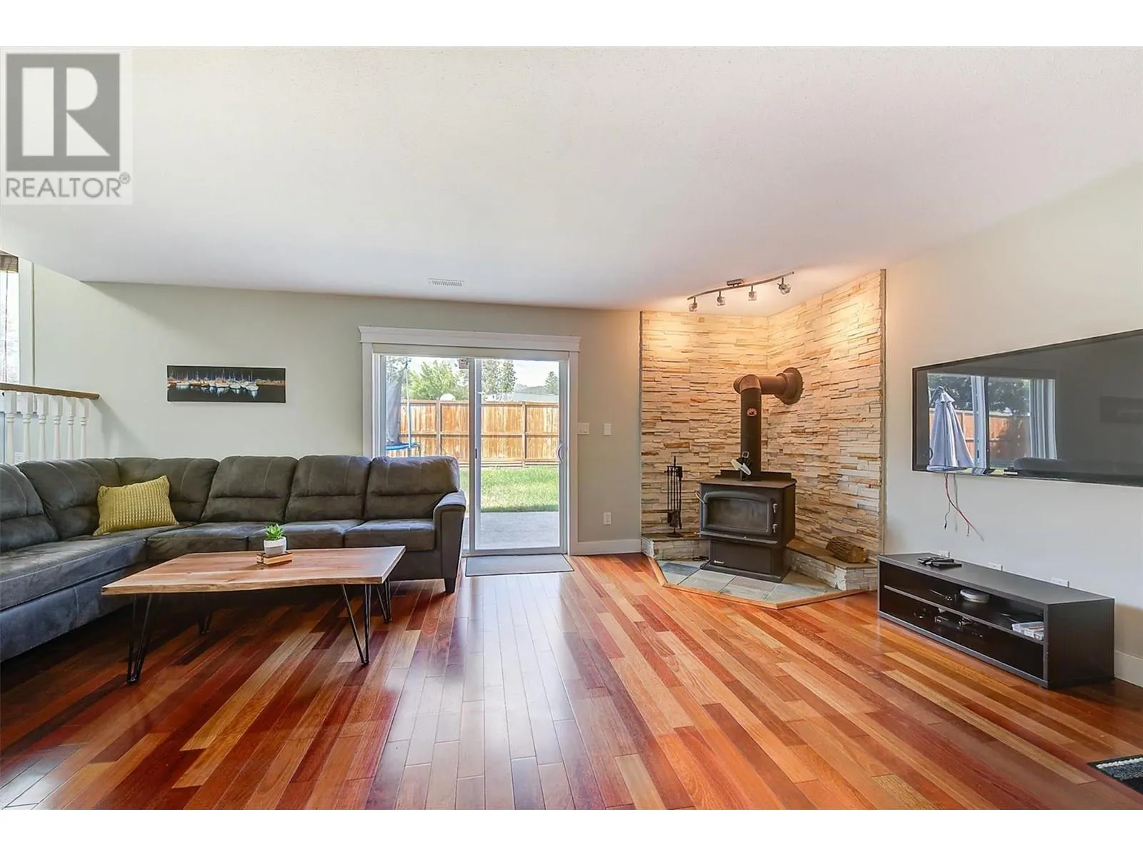 3236 Stonegate Court
