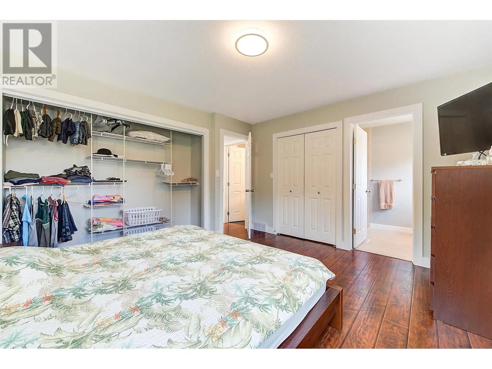 3236 Stonegate Court