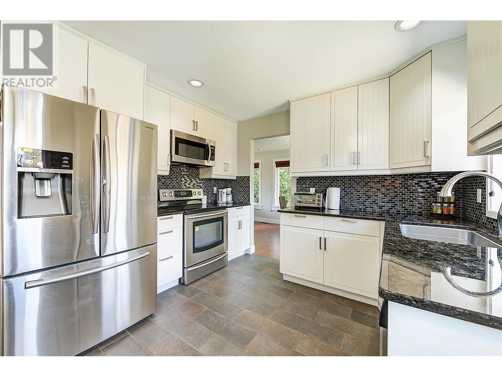 3236 Stonegate Court