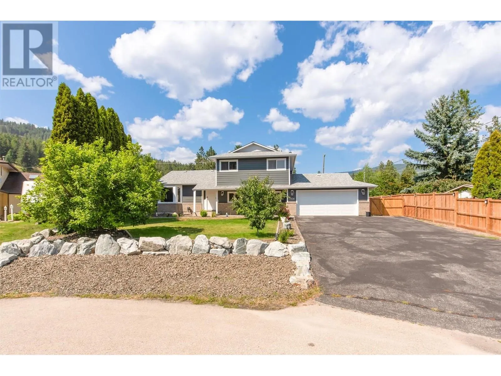 3236 Stonegate Court
