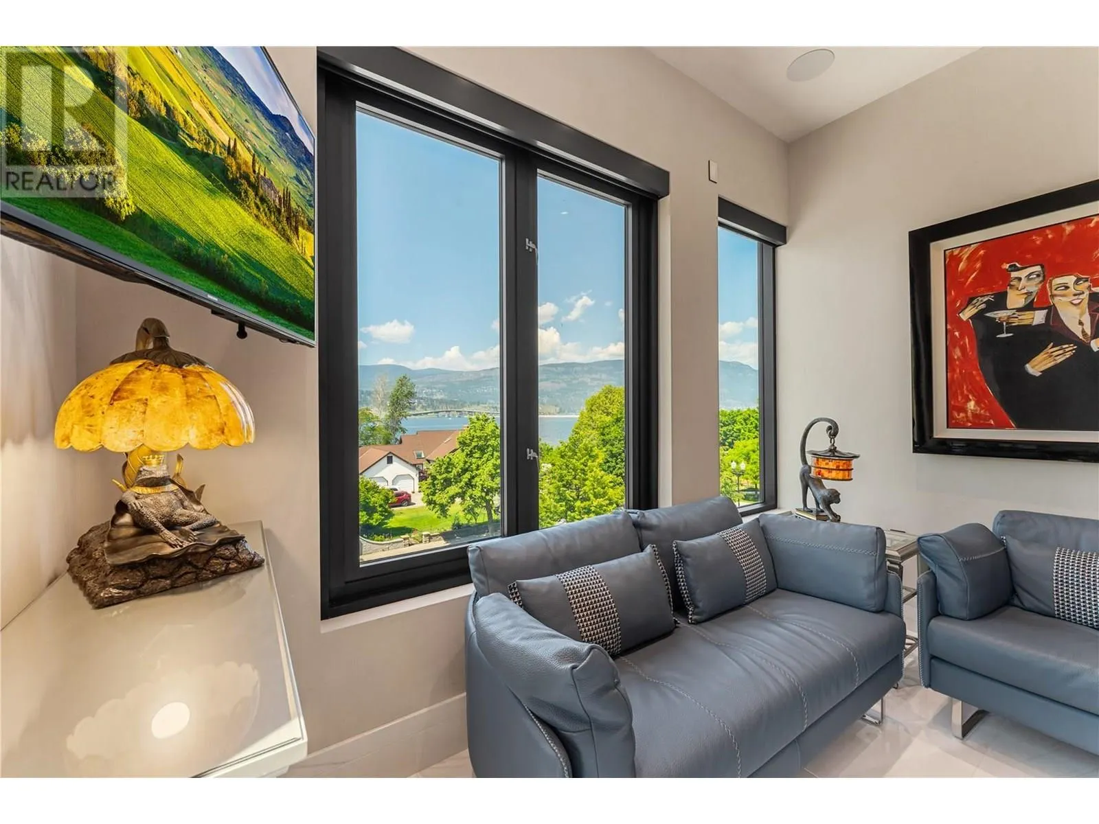 2245 Abbott Street Unit# 301