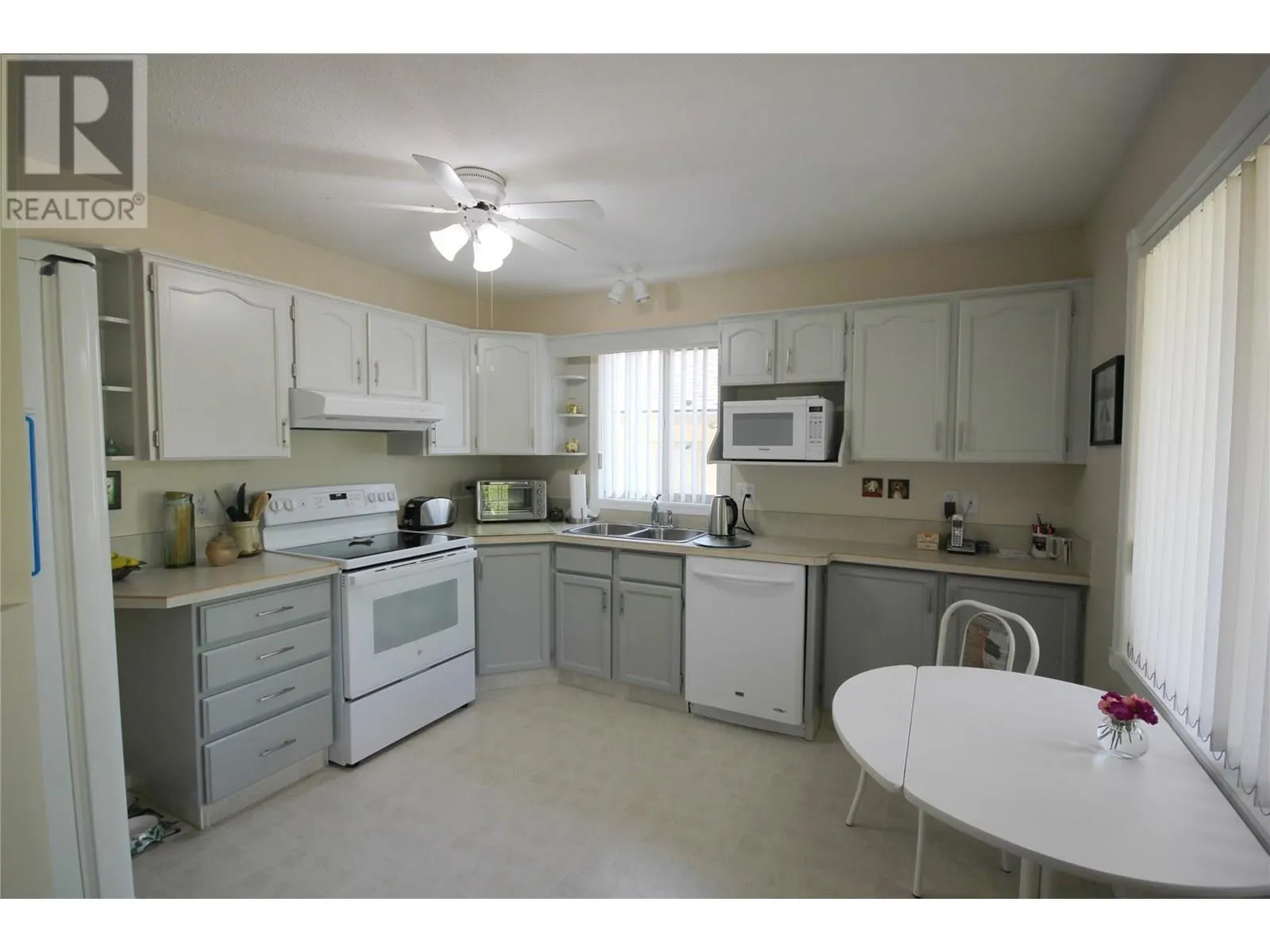 1634 Carmi Avenue Unit# 105
