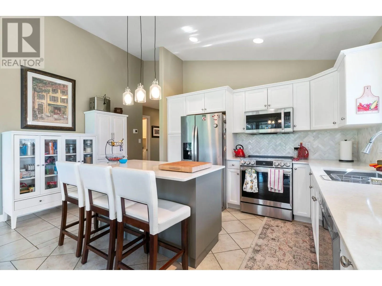 2550 Golf Course Drive Unit# 11