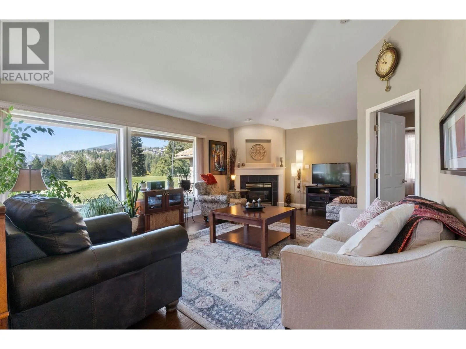 2550 Golf Course Drive Unit# 11