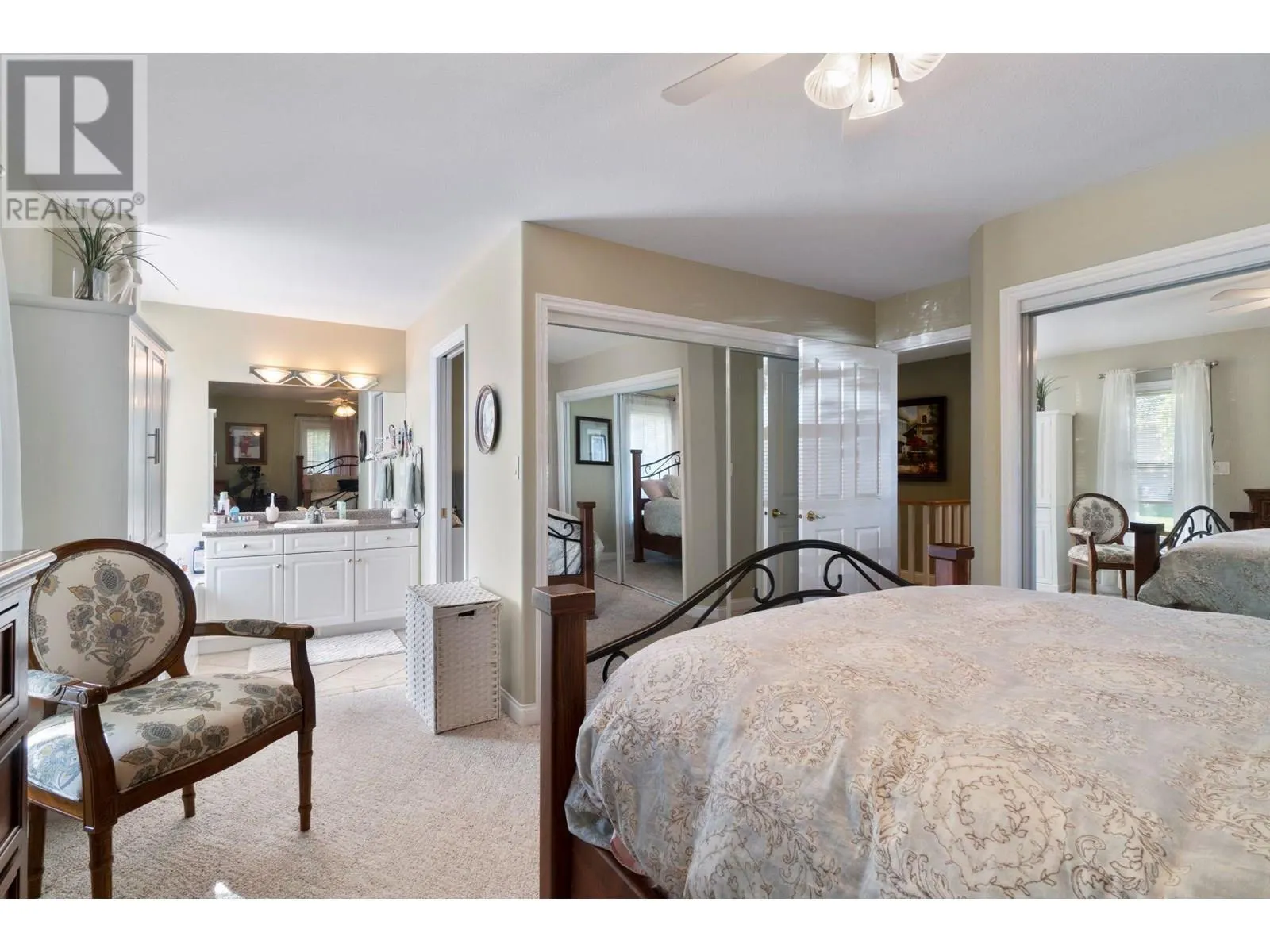 2550 Golf Course Drive Unit# 11