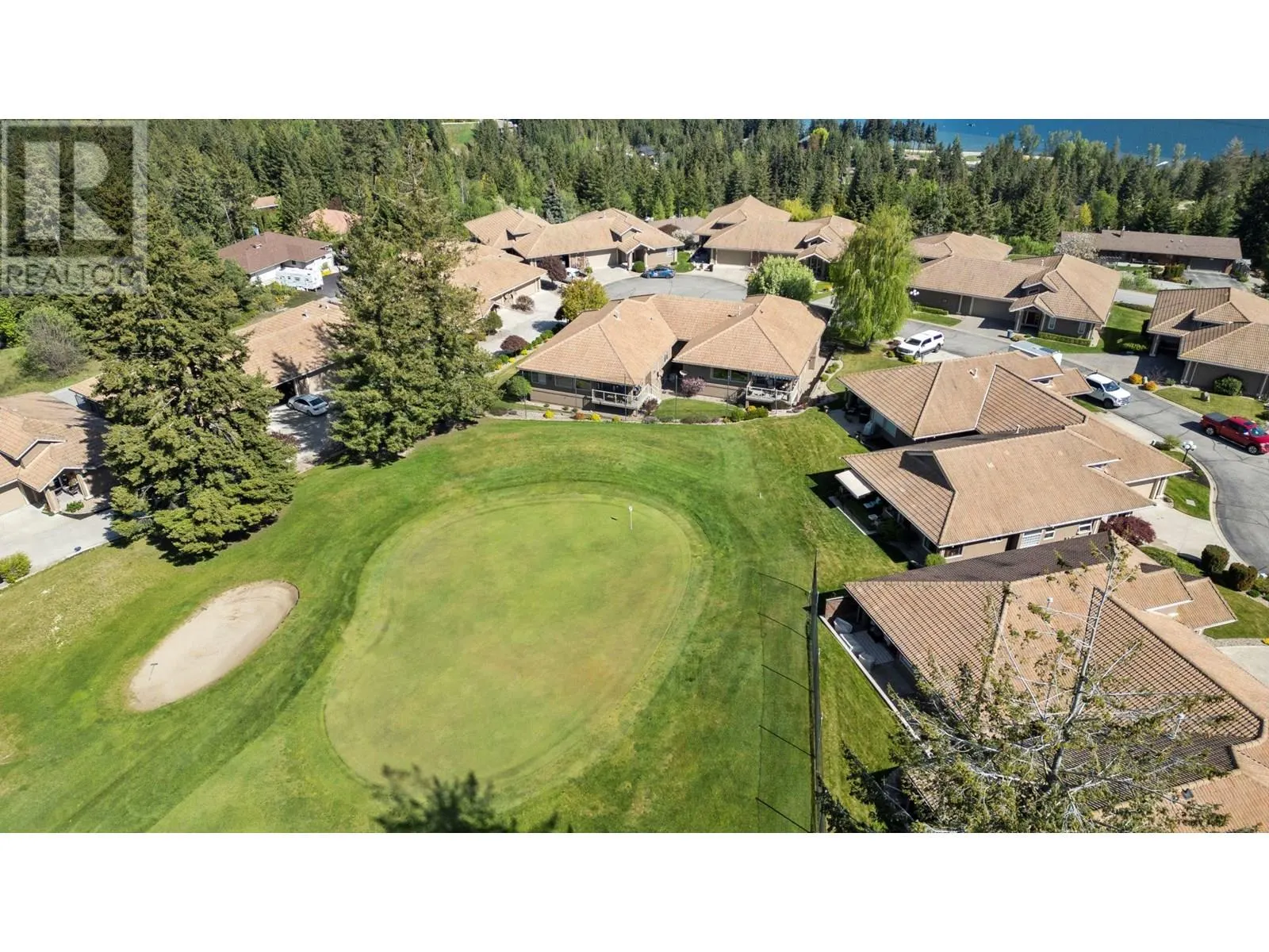 2550 Golf Course Drive Unit# 11