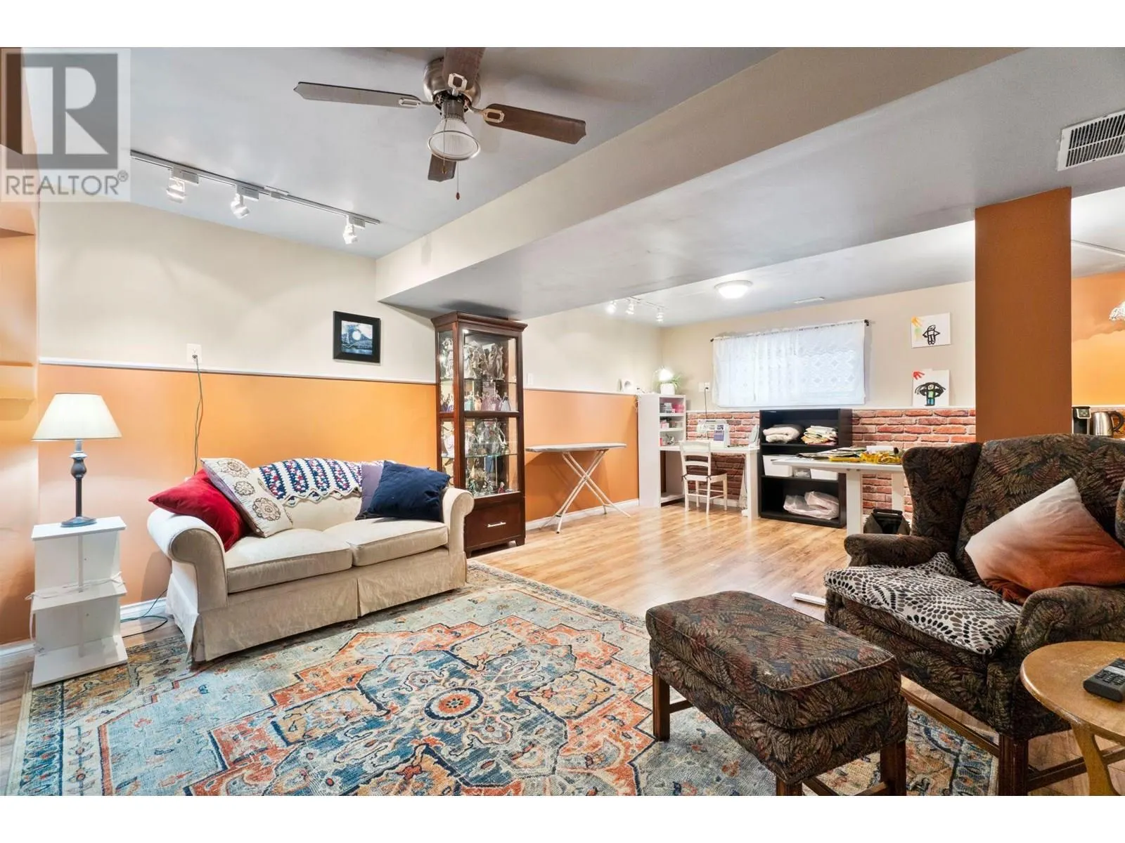 2550 Golf Course Drive Unit# 11