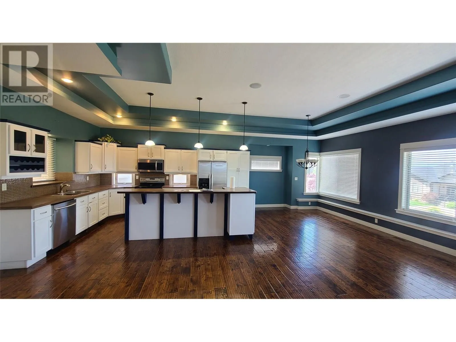 1047 Mt Ida Drive