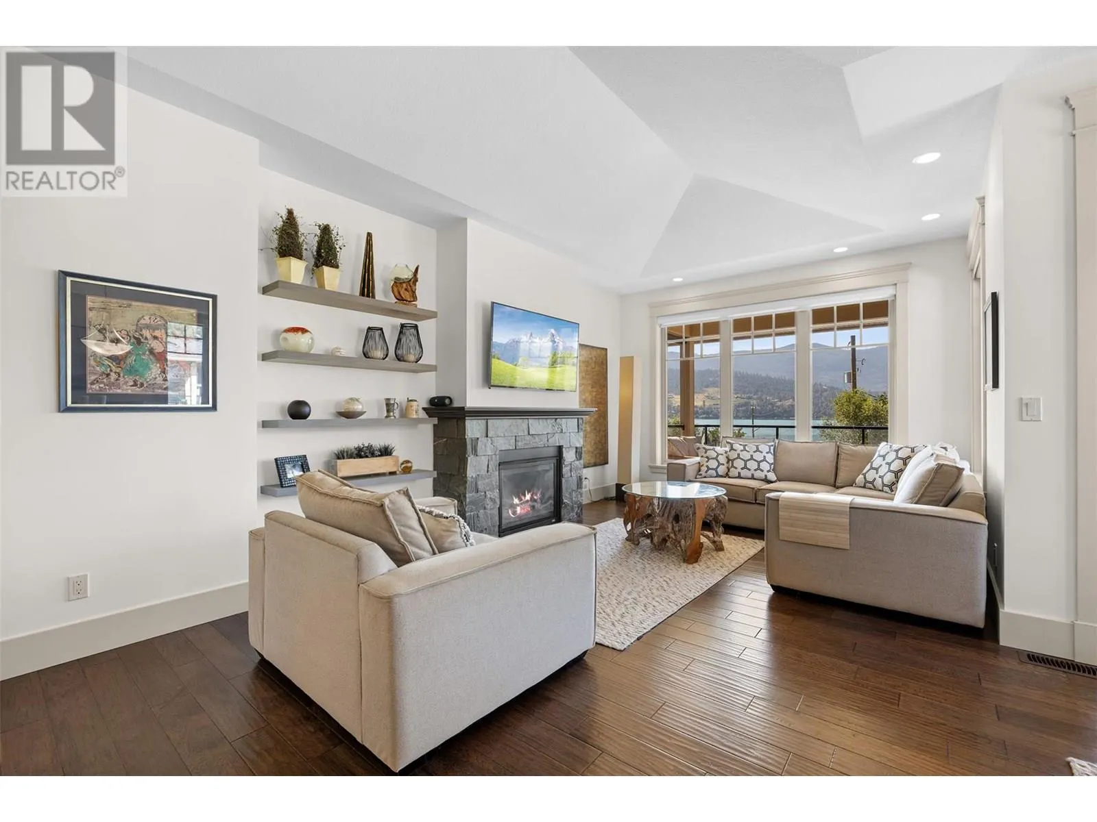 8758 Hofer Drive