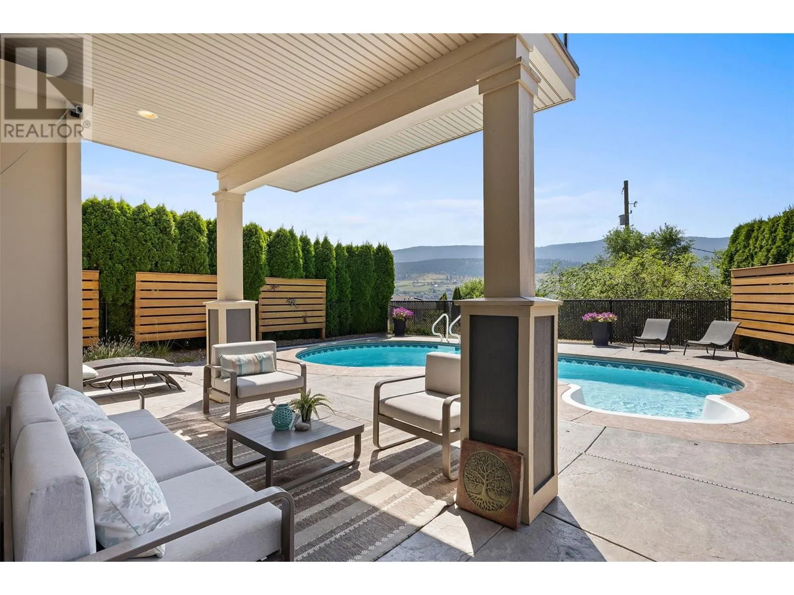8758 Hofer Drive