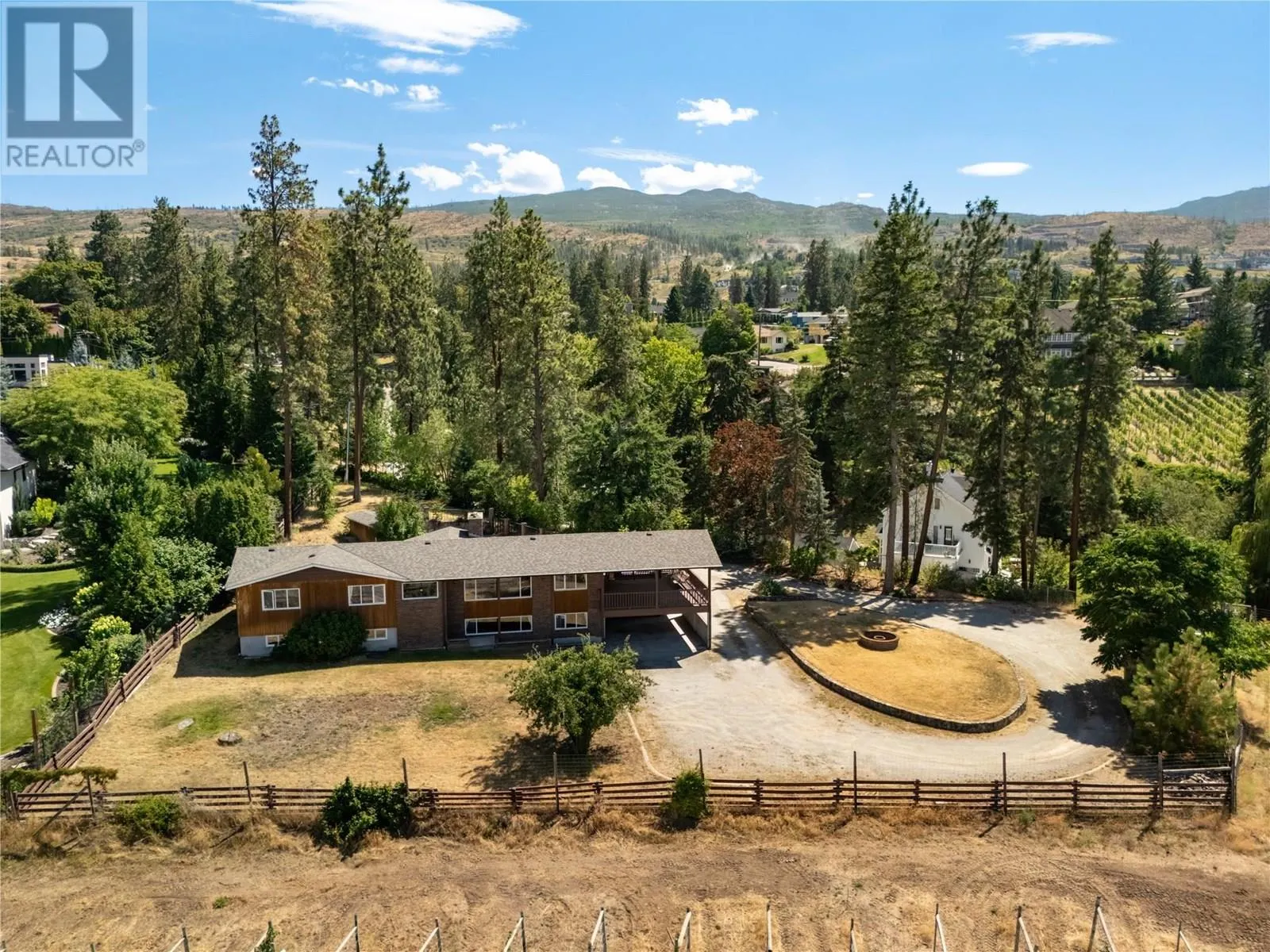 482 OKAVIEW Road
