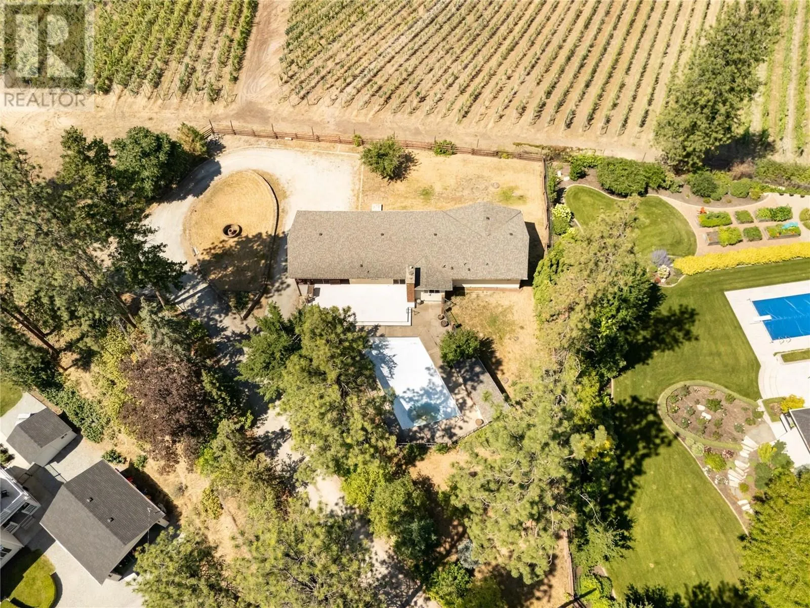482 OKAVIEW Road