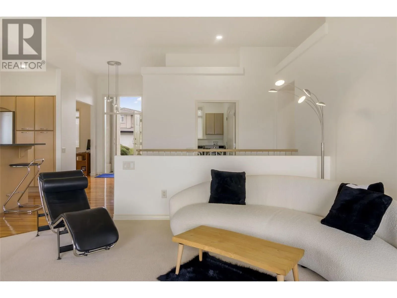 2213 Waddington Court Unit# 17