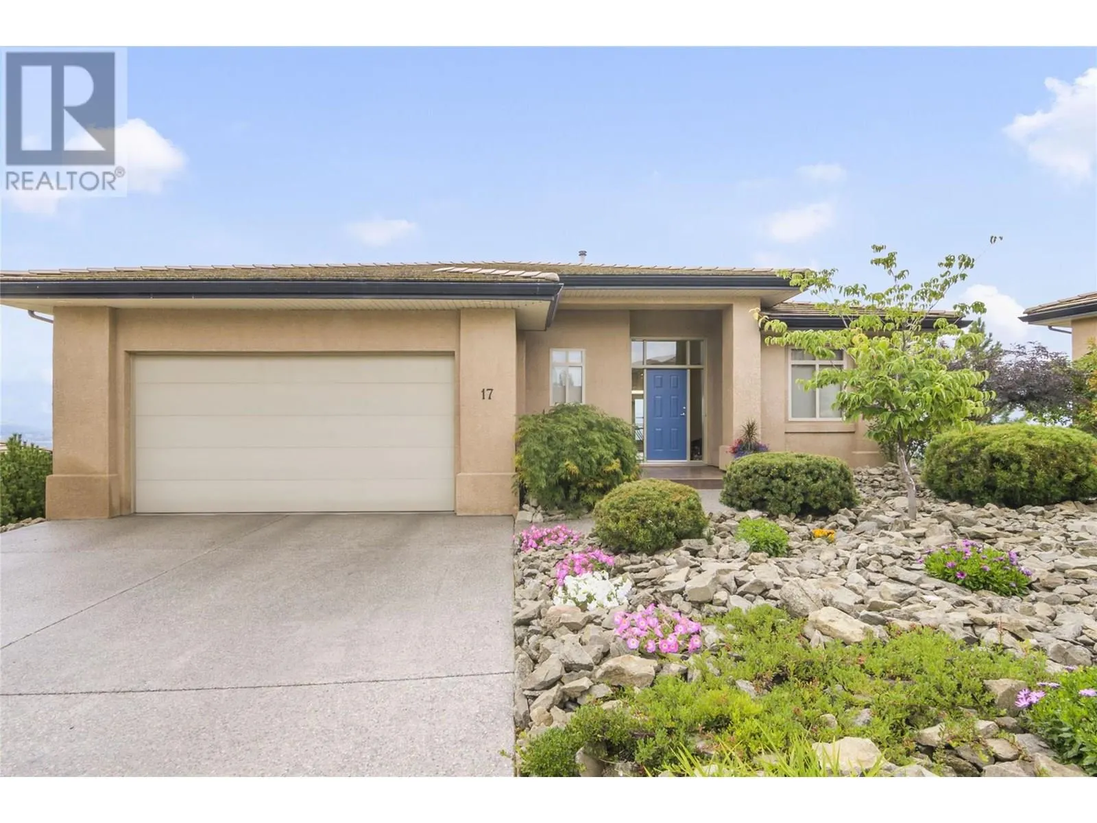 2213 Waddington Court Unit# 17