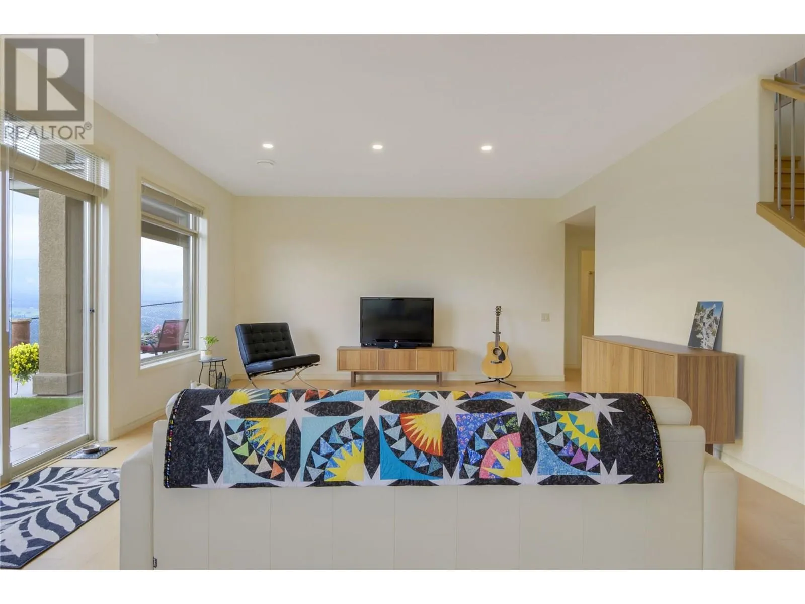 2213 Waddington Court Unit# 17