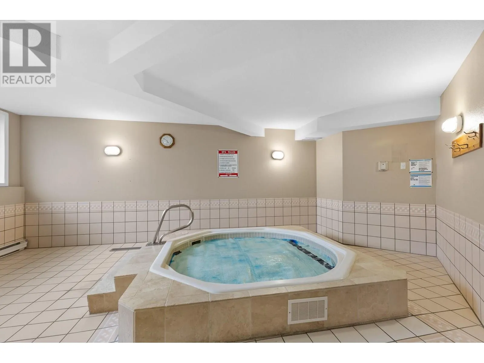 3160 Casorso Road Unit# 116