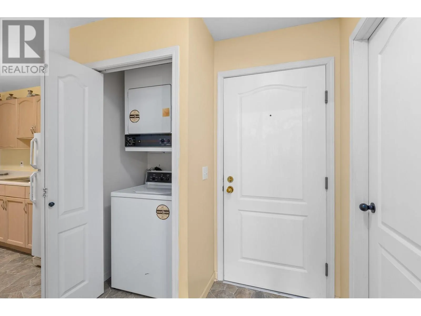 3160 Casorso Road Unit# 116