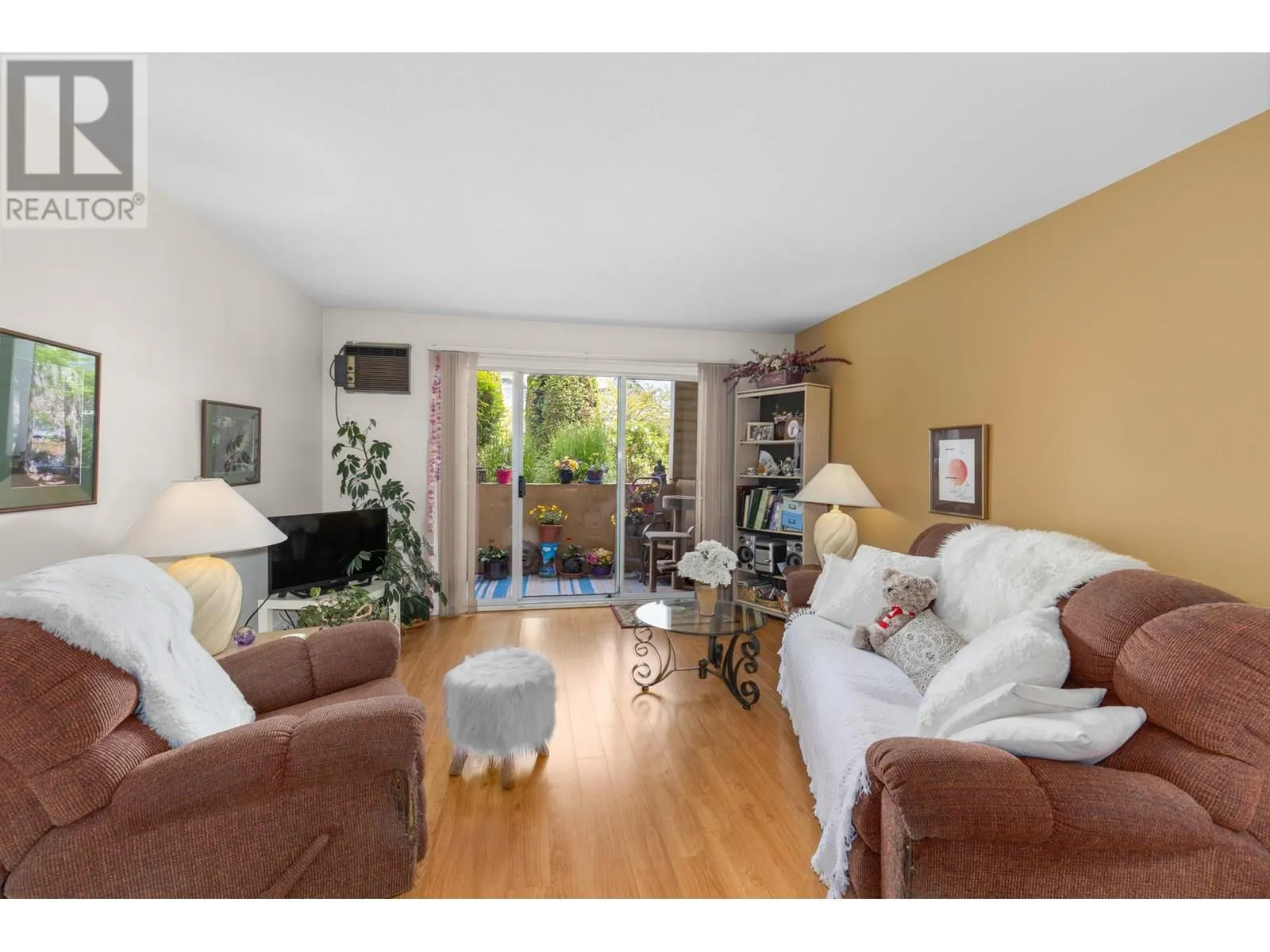 3160 Casorso Road Unit# 116