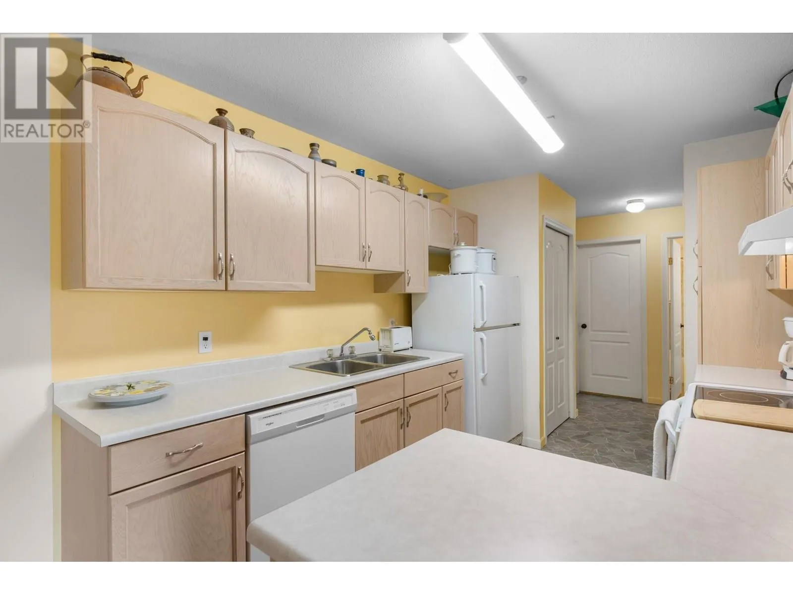 3160 Casorso Road Unit# 116