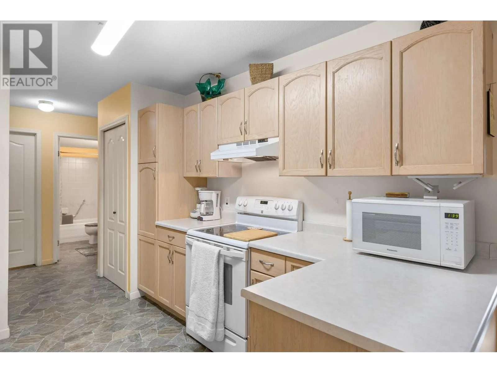 3160 Casorso Road Unit# 116