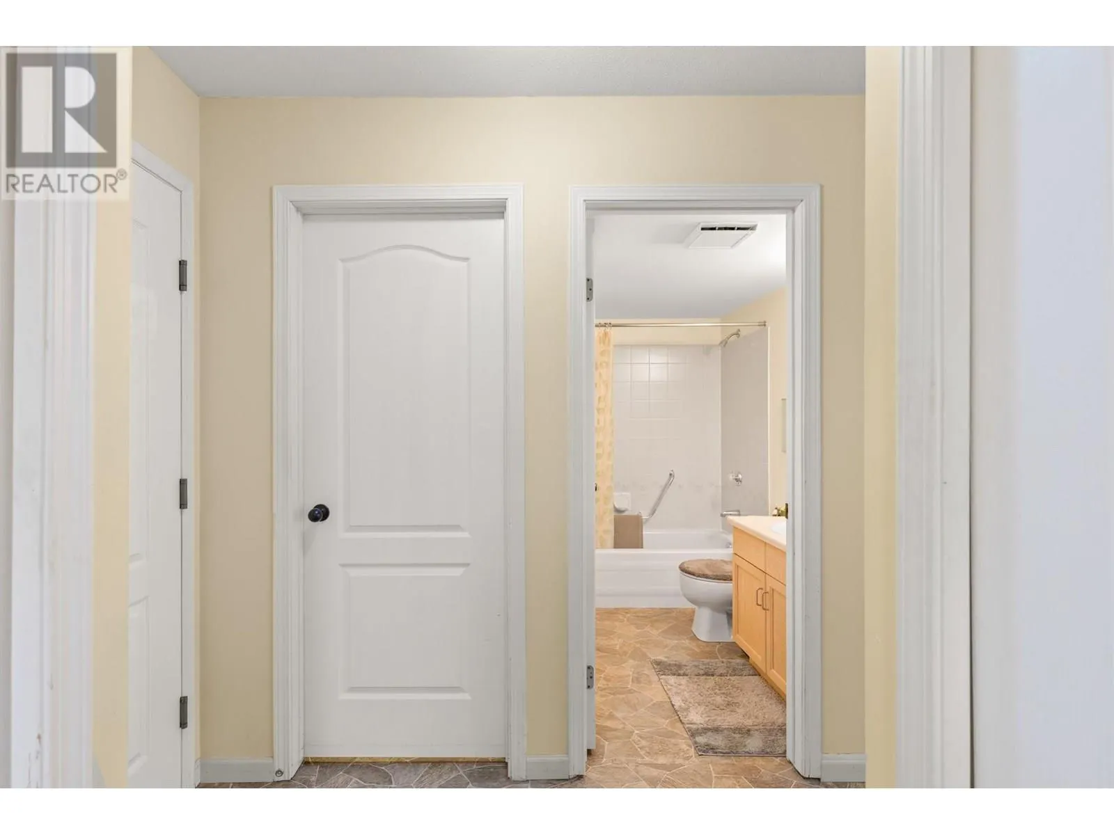 3160 Casorso Road Unit# 116