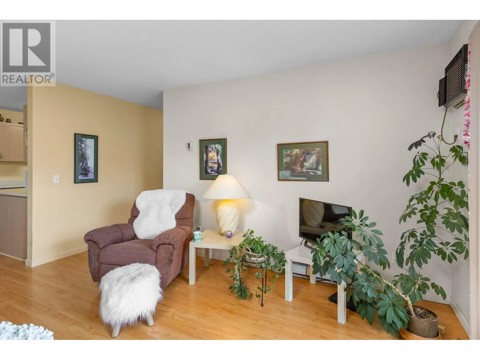 3160 Casorso Road Unit# 116