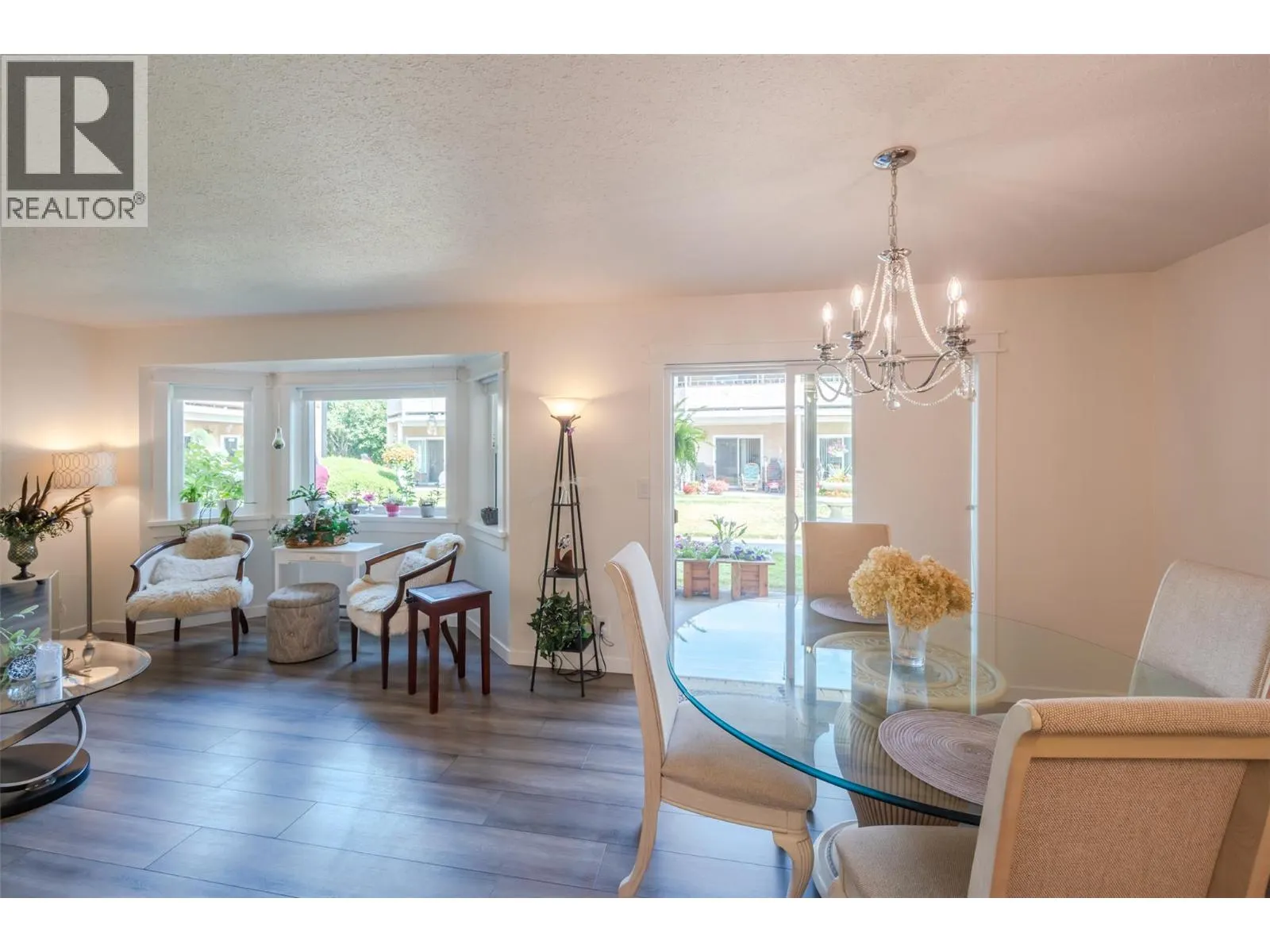 13620 Victoria Road N Unit# 11