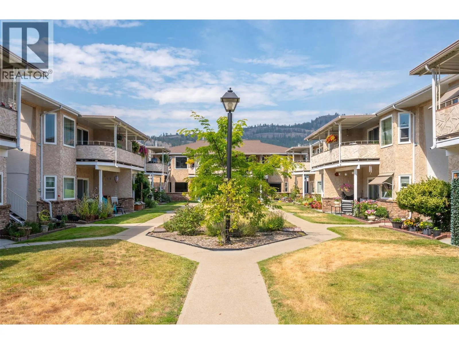 13620 Victoria Road N Unit# 11