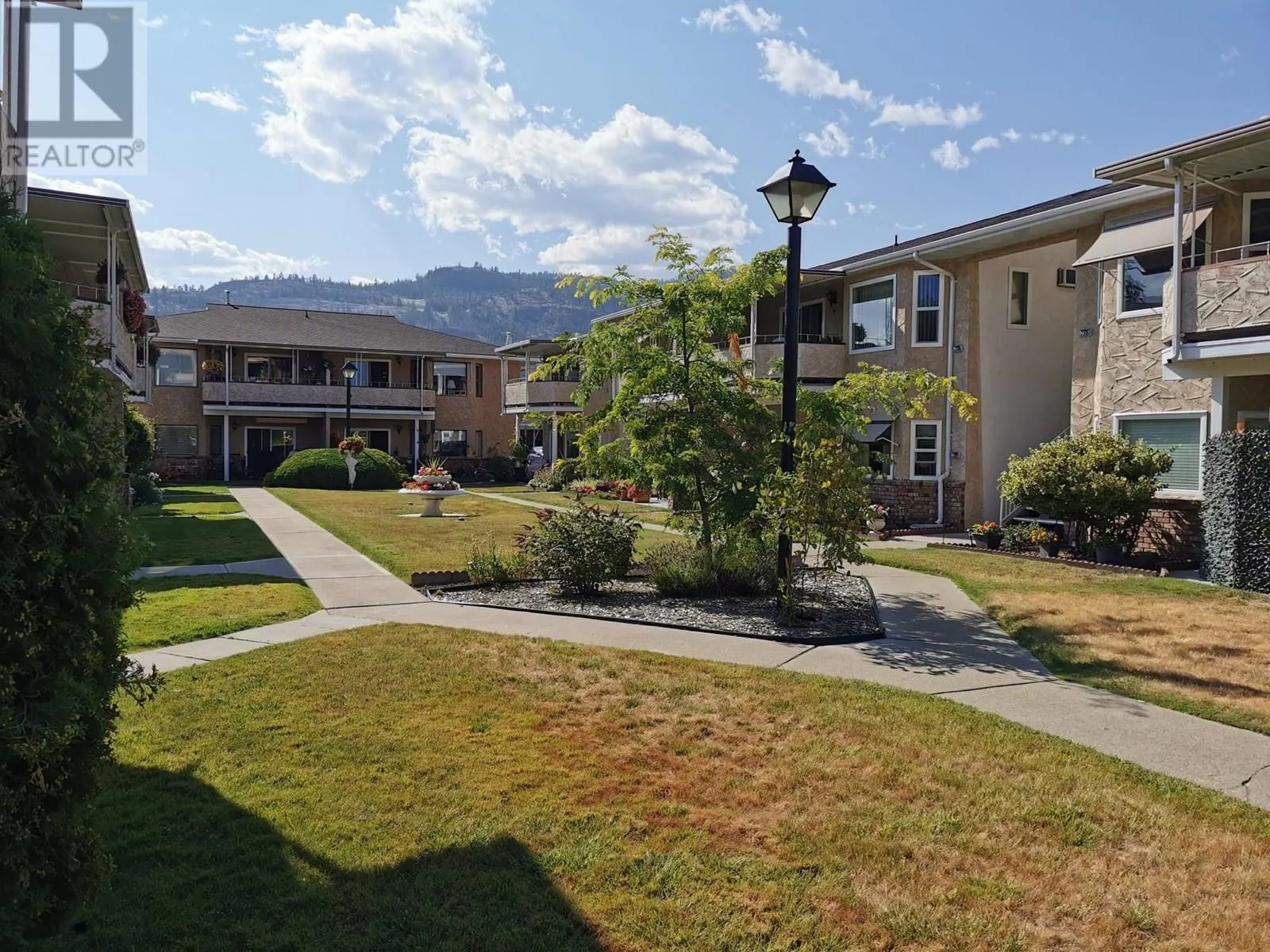 13620 Victoria Road N Unit# 11