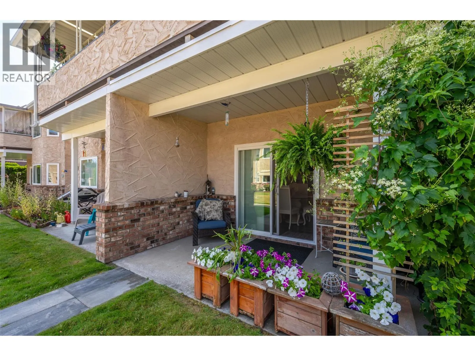 13620 Victoria Road N Unit# 11
