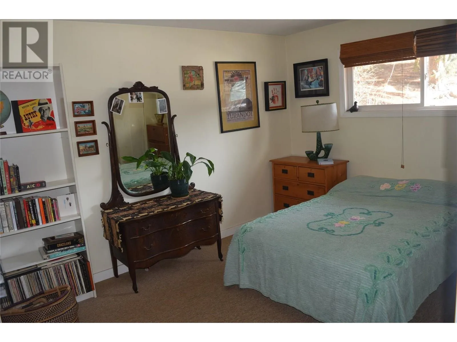 3812 Albrecht Road