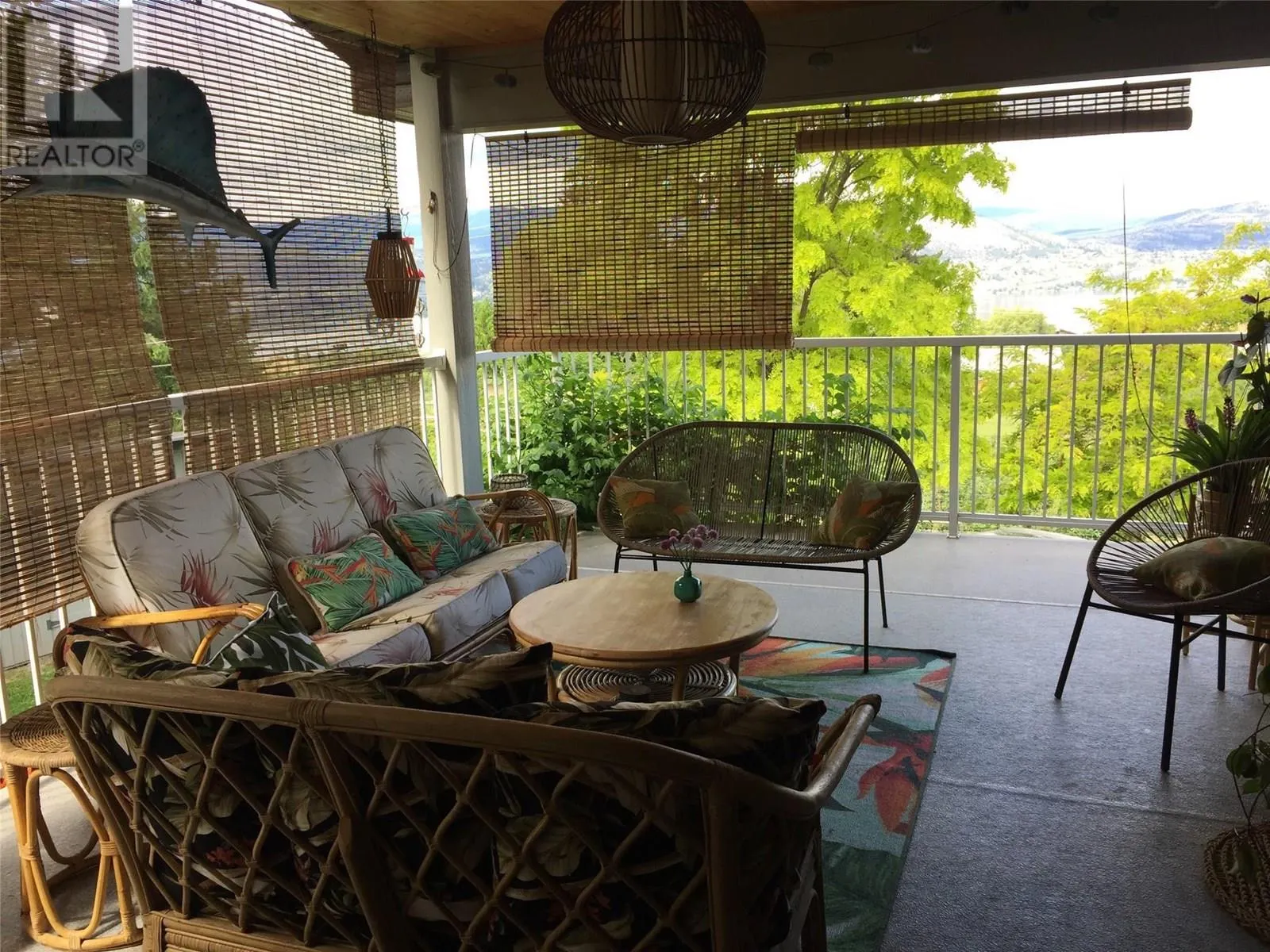 3812 Albrecht Road
