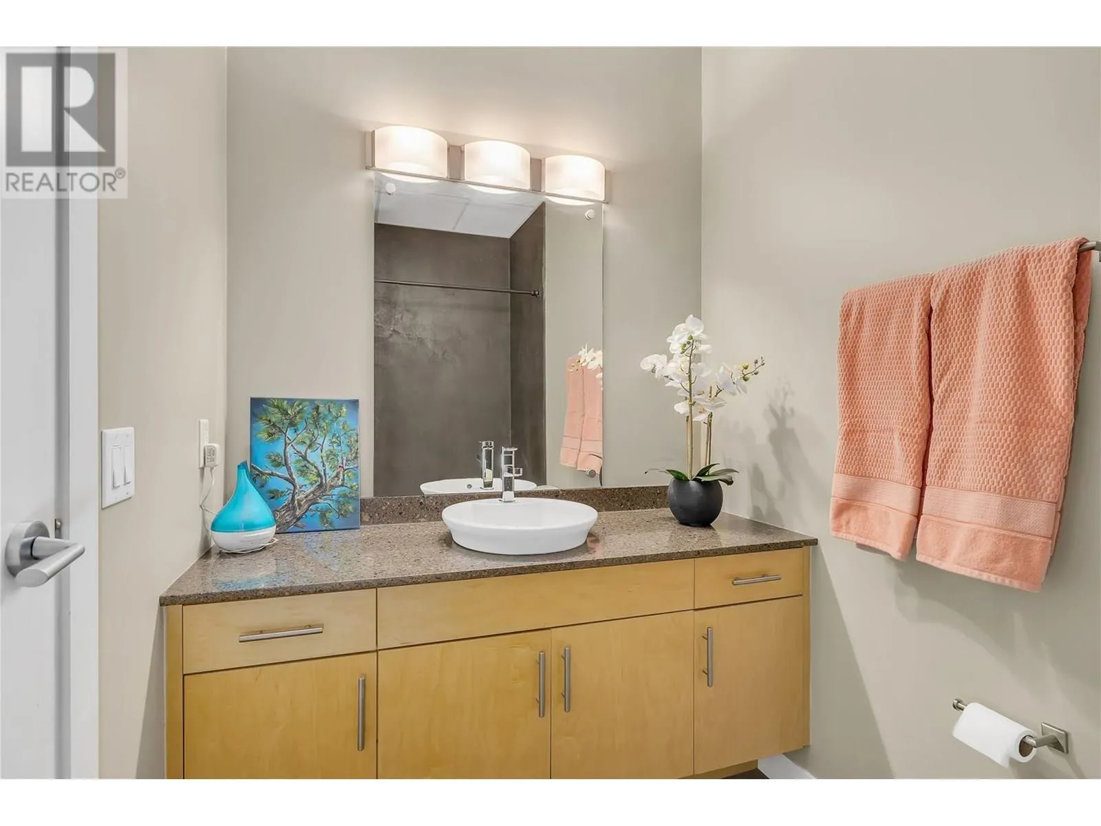 1495 Graham Street Unit# 409